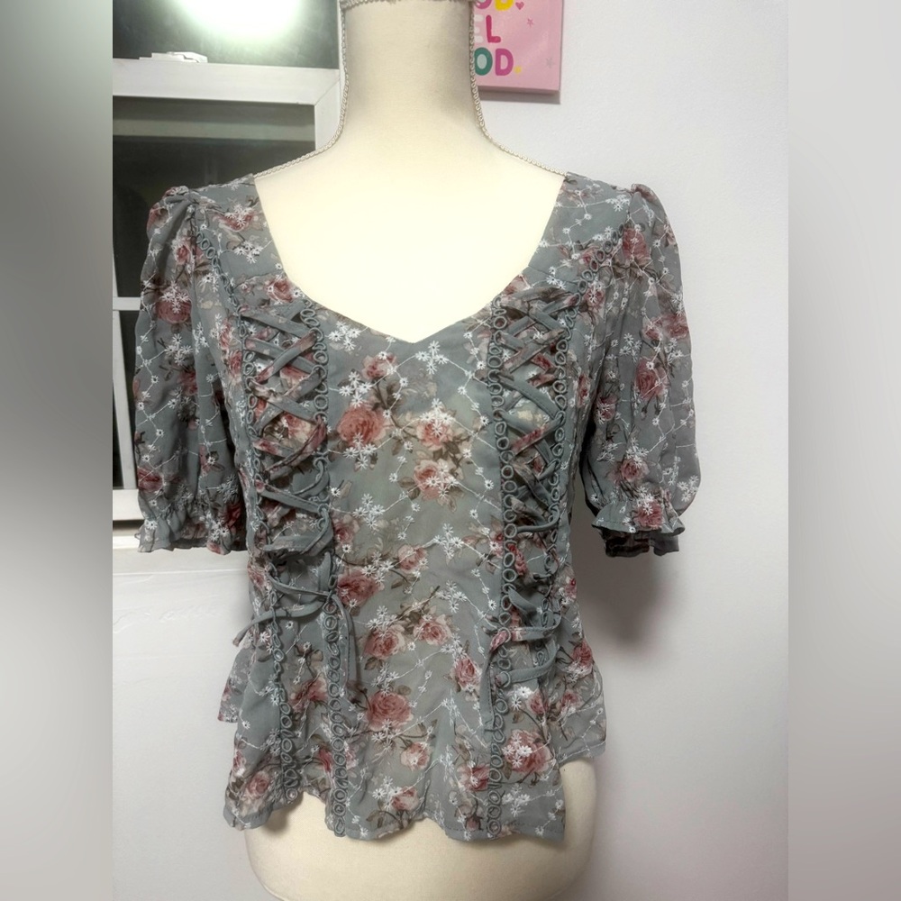 floral Lulumari lace Top Medium